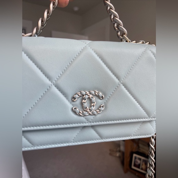 SOLD Chanel 19 Quilted Wallet Chain WOC Light Blue lambskin Mixed Hardware 22B - Picture 5 of 15